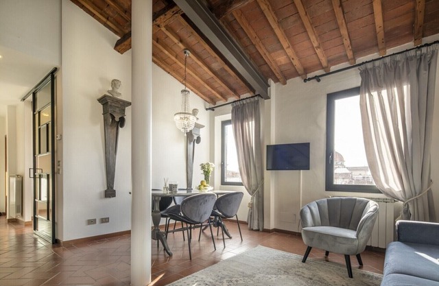 Vacation apartment Pitti Luxury Terrace in Florence, a terrace overlooking Florence