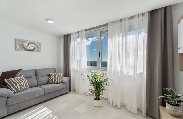 Vacation 'Iris Tropical' with Mountain View and Wi-Fi