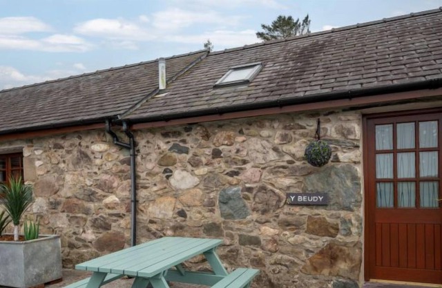 Vacation home Ffordd Fodolydd in Menai Bridge/Bangor - 4 persons, 2 bedrooms