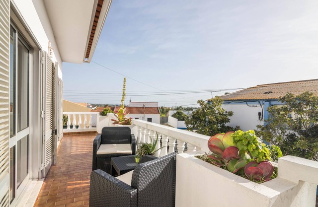Vacation Home "Casa Rocha" with Sea View, 2 Private Terraces & Wi-Fi