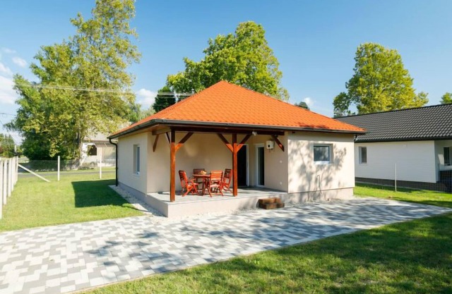 Vacation home Honey by Interhome