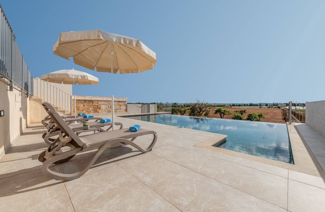 Vacation Home “Son Vivot” with Pool, Garden & Wi-Fi