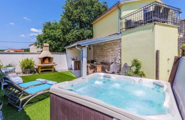 Vacation home Ana by Interhome