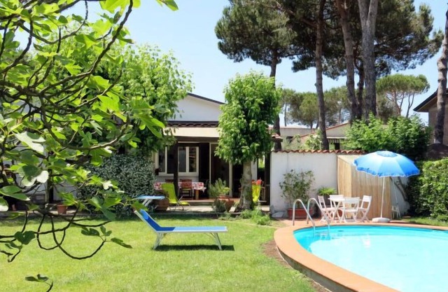 Vacation home Il Mandarino in Torre del Lago Puccini - 8 persons, 3 bedrooms