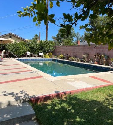 Vacation Rental w Pool &Garden 6 Guests near CSUN