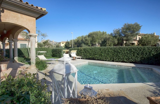 Vacation Villa "Hortensia" with Garden, Pool, Wi-Fi & Terrace