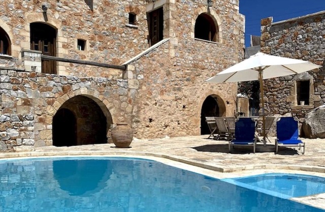 Venetian villa with four apartments