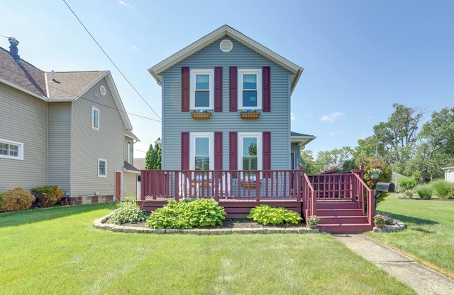 Vermilion Home - Walk to Main Street Beach!