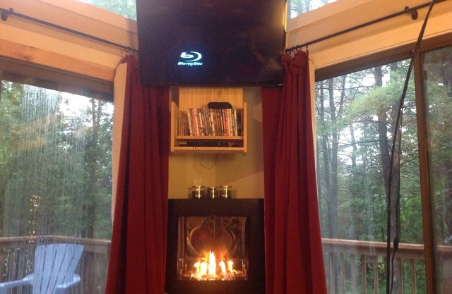 Vermont 'Treehouse' at Quechee Club, Sleeps 6