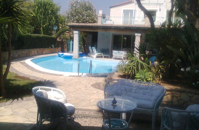 Very cozy, comfortable "lanthana" villa on 2 floors, independent