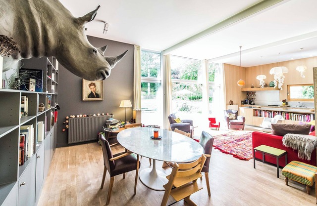 Very large, comfortable house between the Eiffel Tower and the Château de Versailles