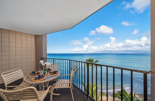 VI 904 Oceanfront 1BD Condo w Stunning Maui Views