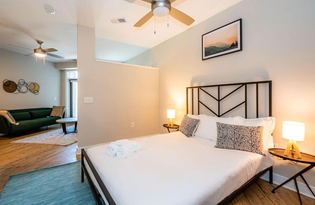 Viagem Welcoming 1BR with Pool and Gym