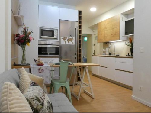 Viana Urban Apartment , Cozy 2BR Near Old Town