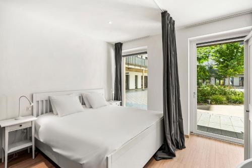VibeStudio 403 - Central - AC - Licensed - Parking Nearby