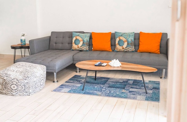 Vibrant apt @ Sanctuary