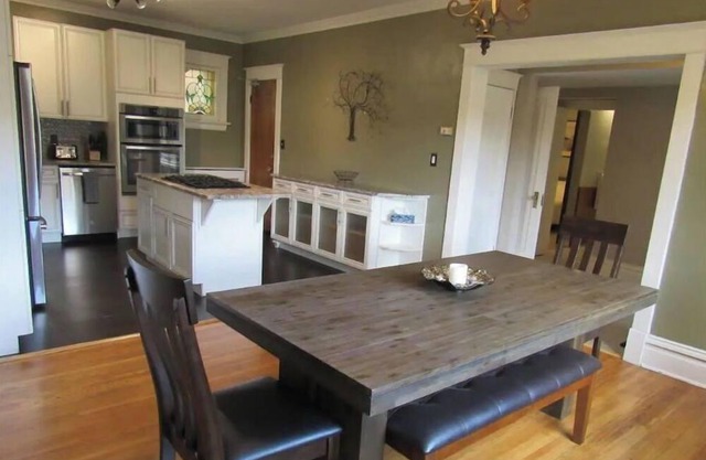 Victorian Oasis in the city! Great for the whole family.