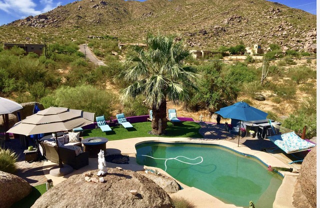 ❤️ VIEWS-pool- Jacuzzi - boulders - private walk to town. Unique