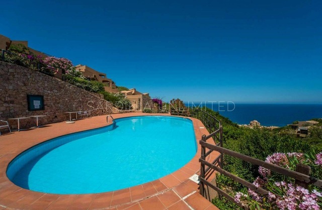 Villetta Rosada: seaview and a shared pool