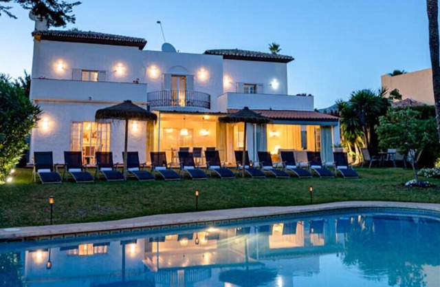 Villa 1: Holiday home