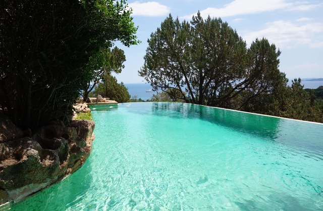 Villa 106 Palombaggia, family holiday with pool and sea view.