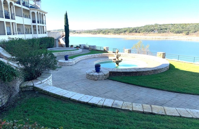 VILLA 2101 - Island Resort - Panoramic Lakeviews - All Amenities Included