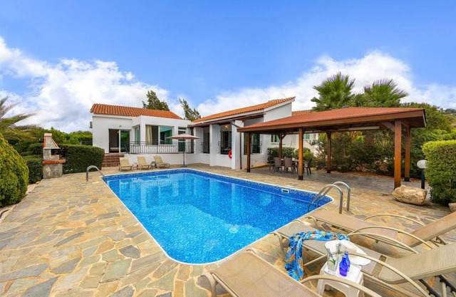 Villa ∙ 3 bedrooms ∙ 6 guests