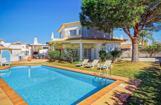 Villa ∙ 4 bedrooms ∙ 8 guests