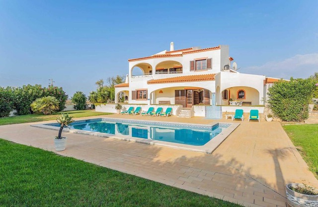 Villa ∙ 4 bedrooms ∙ 8 guests