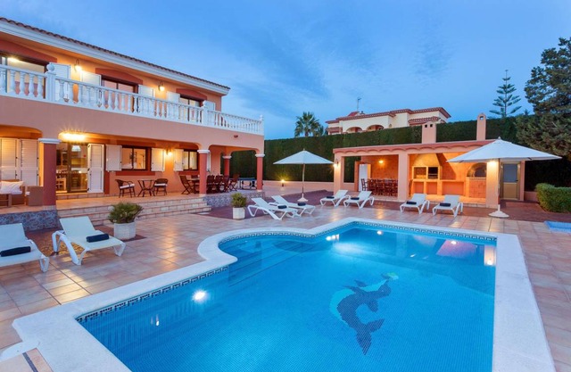 Villa ∙ 6 bedrooms ∙ 12 guests