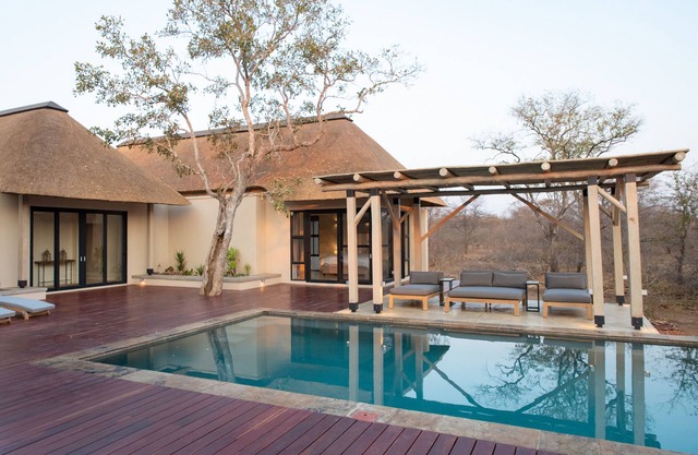 Villa Appelblaar: luxury 4 bedroom villa home in the South African bush