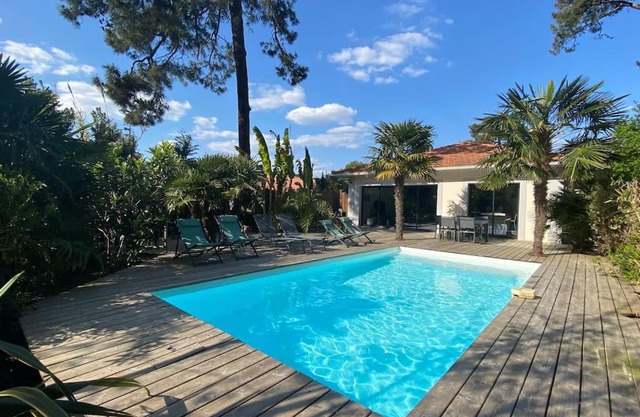 VILLA Arcachon 12 pers AVEC PISCINE chauffée 1 mai au 30 sept