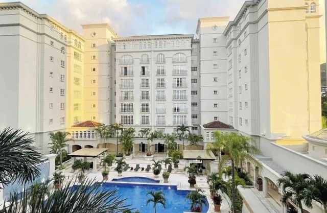 “Villa Armonía: Tu Refugio de Lujo y Confort”