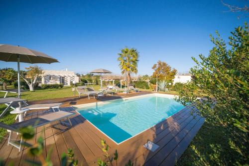Villa Assunta With Pool Near The Sea - Happy Rentals