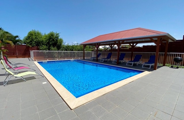 Villa au Gosier ref G112A 5ch piscine 100m plage