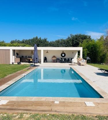 Villa avec Pool House au cœur des vignes - Lubéron