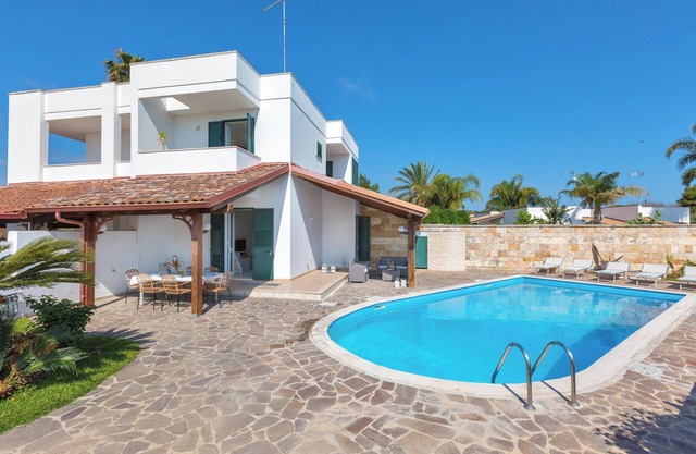 Villa Beach by BarbarHouse