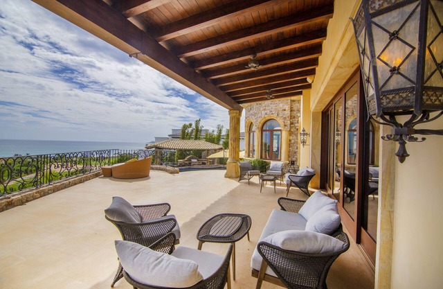 Villa Bella Laura , the perfect blend of privacy and luxury!