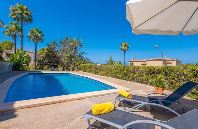 VILLA BERRY - Villa with private pool in Santa Ponça. Free WiFi