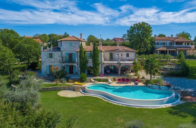 Villa By Three Oaks in Barat