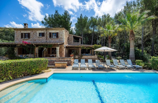 Villa "Can Seguinot d'Alt" with Mountain View, Private Pool & Wi-Fi