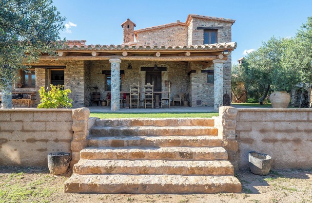 Villa 'Casa Hostalets - Rural Luxury' with Mountain View, Private Pool and Private Terrace