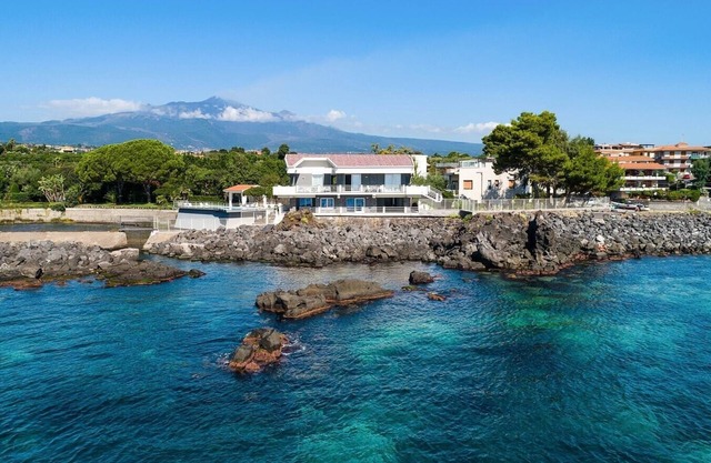 Villa D’Aci, Seafront Elegance