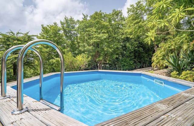 Villa de la Pointe - Three Bedroom Villa, Sleeps 8