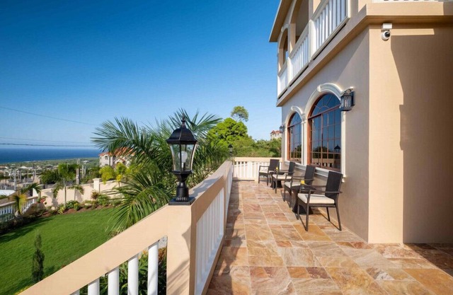 Villa De-Luxe Paradise