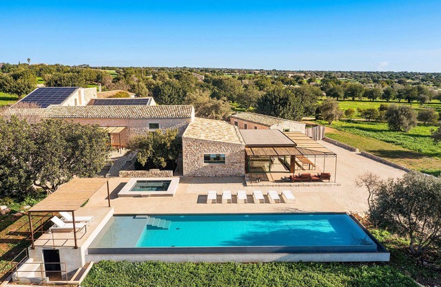 Villa del Sole with pool - My Rental Homes