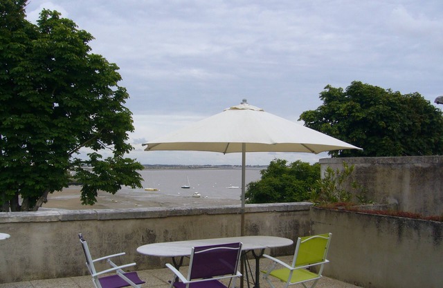 Villa facing the sea and close to the town center Villa rated 3 stars