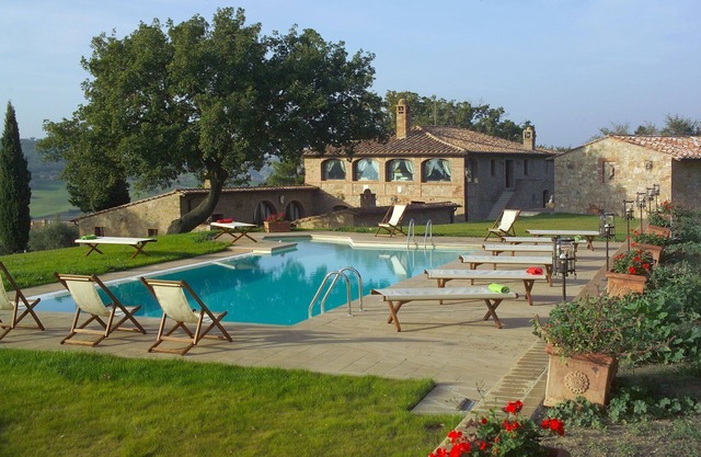 Villa for 14 People with private pool