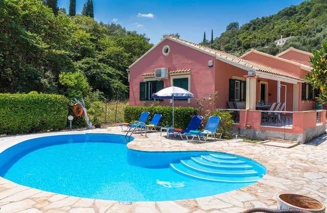 Villa Foula by Villa Plus