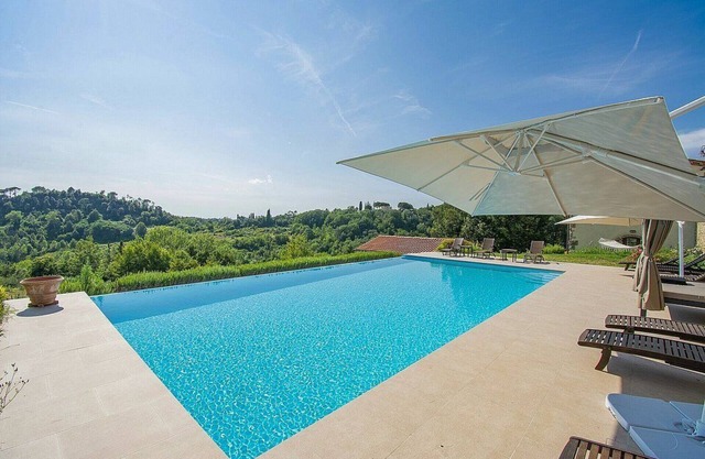 Villa Frediana: A characteristic and welcoming two-story villa situated in the heart of the Tuscan countryside, with Free WI-FI.